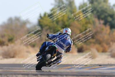 media/Dec-18-2022-SoCal Trackdays (Sun) [[8099a50955]]/Turn 7 Backside (1125am)/